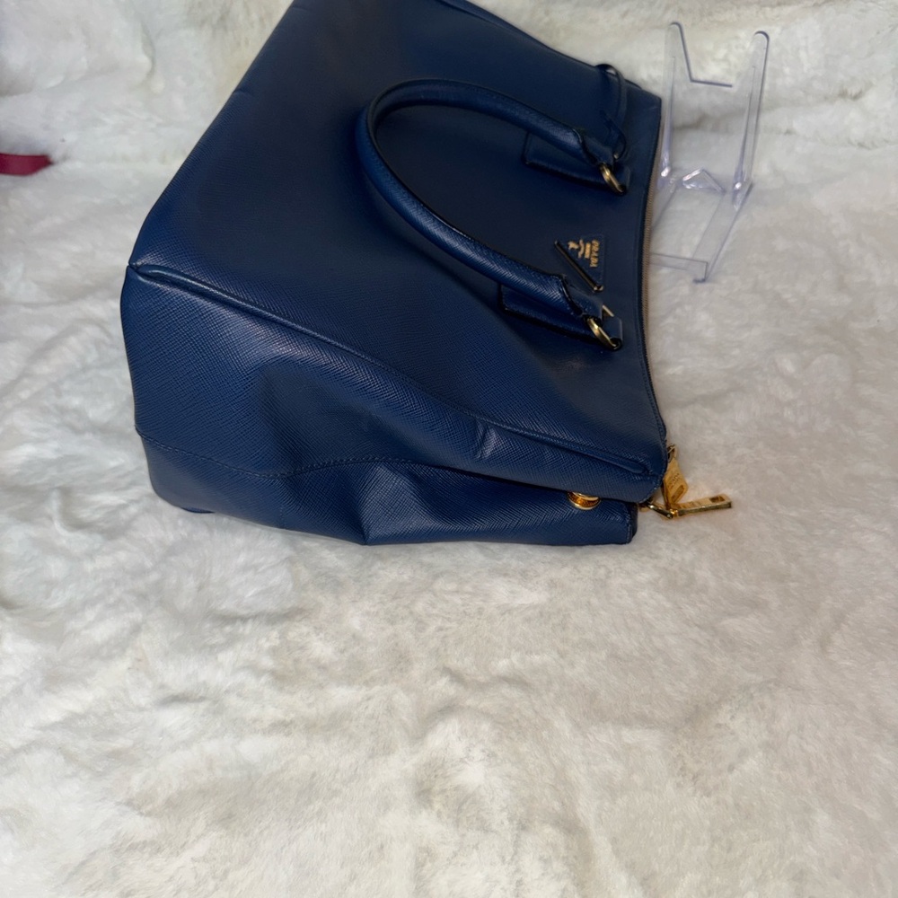 Prada Navy Blue Saffiano Double-Zip Satchel with Gold Hardware - Picture 3 of 7